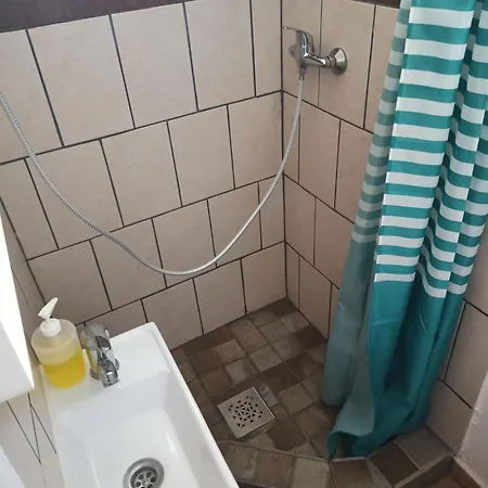Pusztai Apartmanhaz שיופוק