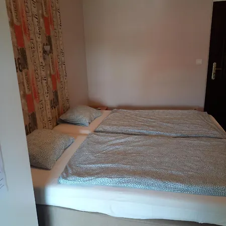 Pusztai Apartmanhaz דירה *